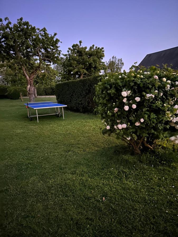 Le Clos De Baron Sur Odon, Un Havre De Paix. Exteriör bild