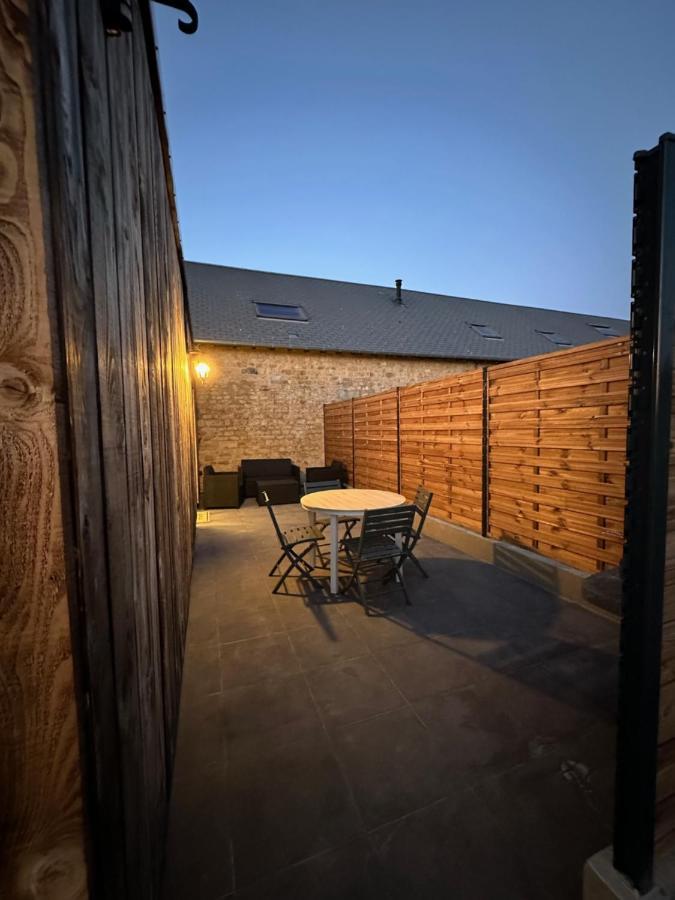 Le Clos De Baron Sur Odon, Un Havre De Paix. Exteriör bild